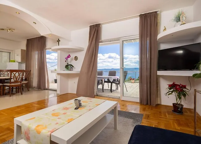 Adriatic * جيسينتسي